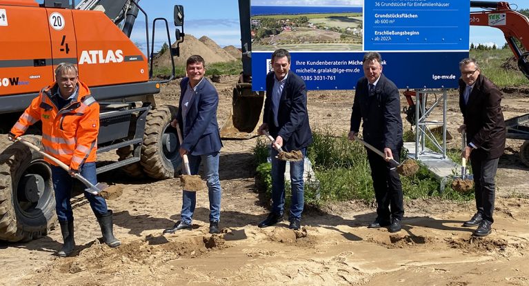 Spatenstich in Rerik Am Buchenweg